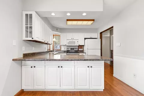 121 W Rowena St, Ivanhoe, MN 56142