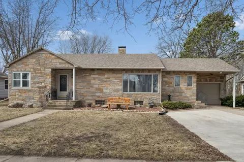 409 N Prairie St, Sherburn, MN 56171