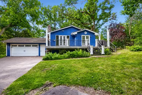 7100 Foxboro Ln, Woodbury, MN 55125