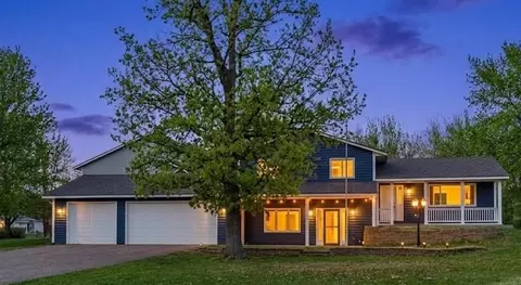 22045 Elston Ave, Forest Lake, MN 55025