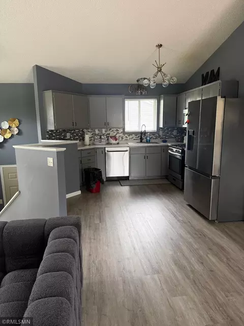 4665 Pondview Dr, Big Lake, MN 55309