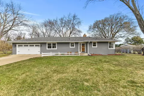 5300 Saint Croix Ave N, Golden Valley, MN 55422
