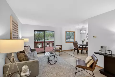 3250 Hill Ridge Dr #82, Eagan, MN 55121