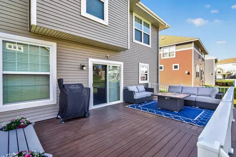 Exterior - 19314 Primrose Ln, Corcoran, MN 55340 photo 5 of 10