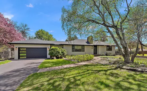 1790 Quail Ave N, Golden Valley, MN 55422