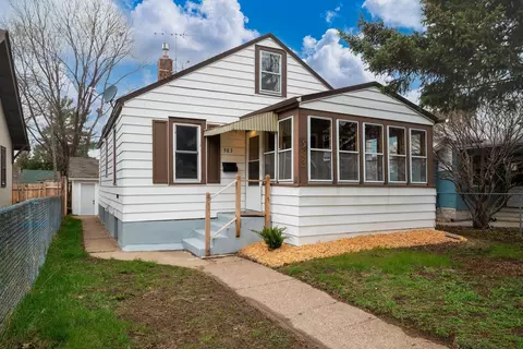 583 Pascal St N, Saint Paul, MN 55104