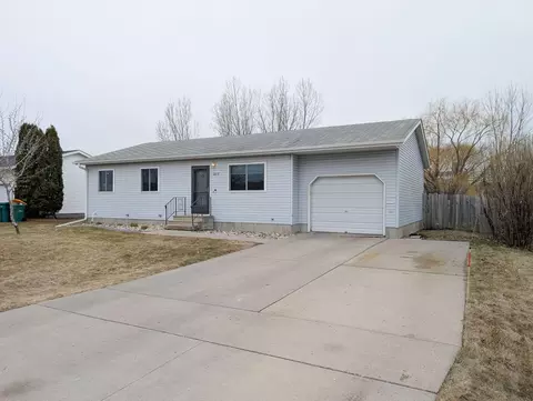 Exterior - 205 4th St E, Horace, ND 58047 photo 14 of 18