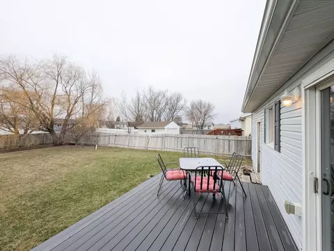 Exterior - 205 4th St E, Horace, ND 58047 photo 12 of 18