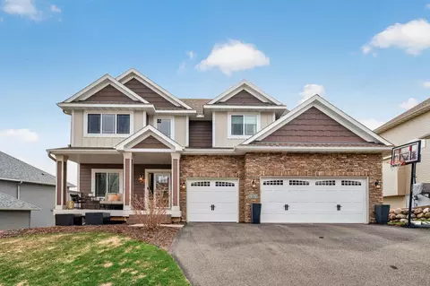 1169 Rosemary Ln, Chaska, MN 55318