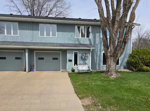 1102 Park St W #4, Cannon Falls, MN 55009