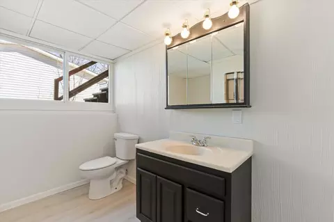 Bath - 2030 Crestview Ln, Brainerd, MN 56401 photo 2 of 3