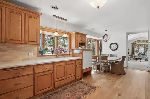 Kitchen - 5770 Main St W, Maple Plain, MN 55359 photo 4 of 6
