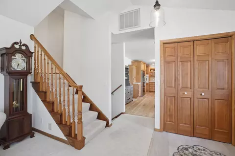 Entry Way - 5770 Main St W, Maple Plain, MN 55359 photo 5 of 7