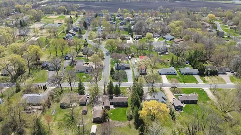 View/Area - 5770 Main St W, Maple Plain, MN 55359 photo 3 of 5