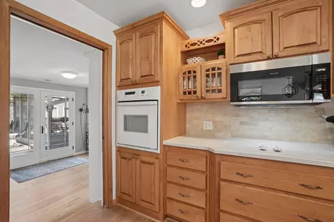 Kitchen - 5770 Main St W, Maple Plain, MN 55359 photo 5 of 6