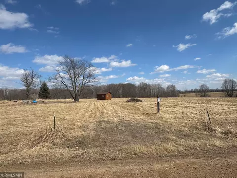 2430 Falcon St, Mora, MN 55051