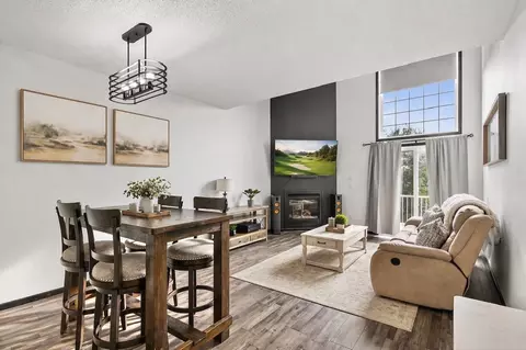 18318 Kerrville Trl #610, Lakeville, MN 55044