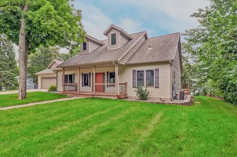 14449 E Fox Lake Rd, Detroit Lakes, MN 56501