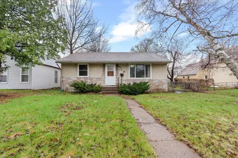 610 F St NE, Brainerd, MN 56401