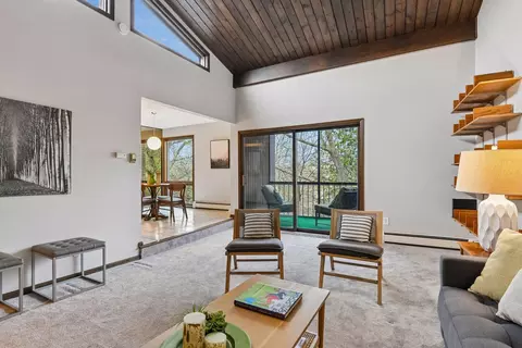 6115 Lincoln Dr #353, Edina, MN 55436