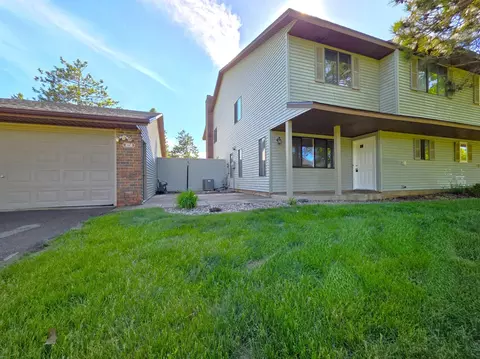 4710 Lenore Ln, Eagan, MN 55122