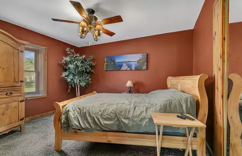 Bedroom - 664 Roosevelt Rd, Saint Cloud, MN 56301 photo 1 of 3
