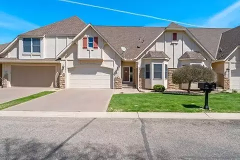 206 Stonebridge Ln, Saint Paul, MN 55118