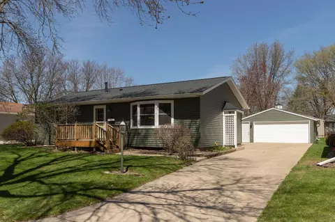 611 15th St SE, Rochester, MN 55904