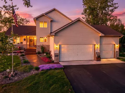 22388 Elston Ave, Forest Lake, MN 55025