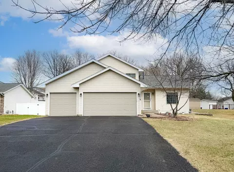 14219 Eagle St NW, Andover, MN 55304