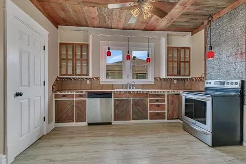 Kitchen - 817 12th Ave S, Saint Cloud, MN 56301 photo 1 of 3