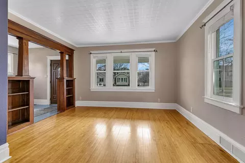 Living - 817 12th Ave S, Saint Cloud, MN 56301 photo 4 of 6