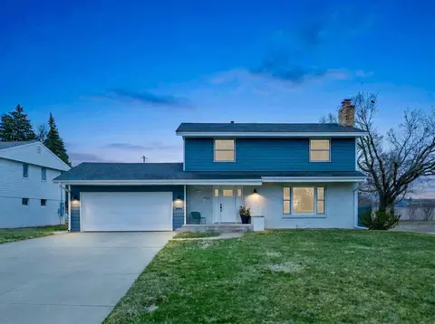 4921 Trillium Ln, Edina, MN 55435