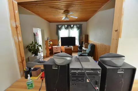 Living - 1026 E 3rd St, Duluth, MN 55805 photo 3 of 3