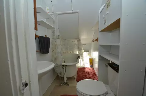 Bath - 1026 E 3rd St, Duluth, MN 55805 photo 2 of 2