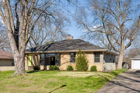 6711 Oakland Ave, Minneapolis, MN 55423