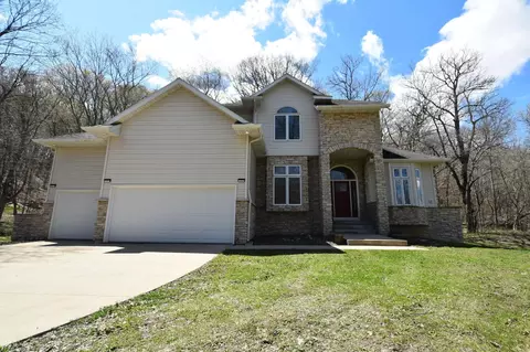 7000 Halifax Ln NW, Rochester, MN 55901