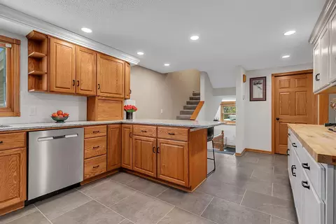 Kitchen - 4909 County Road 9 NE, Willmar, MN 56201 photo 4 of 5