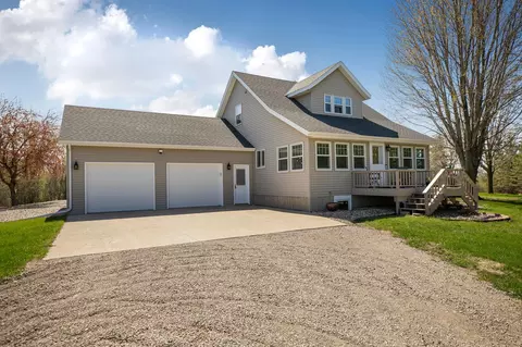 Exterior - 4909 County Road 9 NE, Willmar, MN 56201 photo 8 of 16