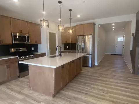 13784 Hollybrook Cir, Apple Valley, MN 55124