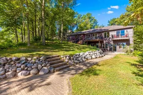 10580 Pine Song Dr, Nisswa, MN 56468