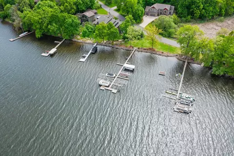 5946 W Bald Eagle Blvd, White Bear Township, MN 55110