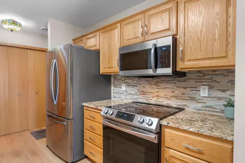 Kitchen - 8423 Yukon Cir N, Champlin, MN 55316 photo 2 of 3