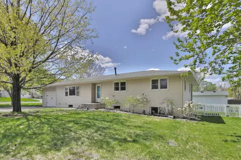 1120 Ashland St, Hastings, MN 55033