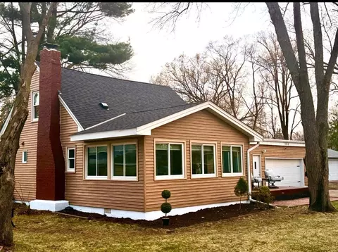 1818 3rd St, White Bear Lake, MN 55110