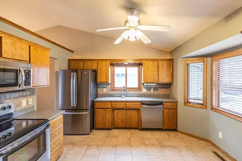 Kitchen - 1011 Independence Ln N, Champlin, MN 55316 photo 3 of 3