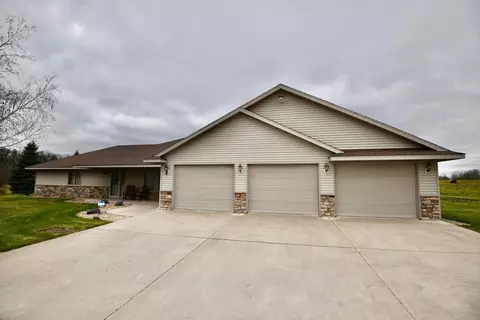12221 85th Ave, Milaca, MN 56353