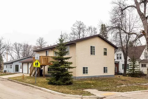 Exterior - 525 Bluff St, Enderlin, ND 58027 photo 3 of 6