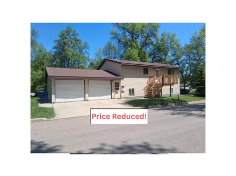 525 Bluff St, Enderlin, ND 58027