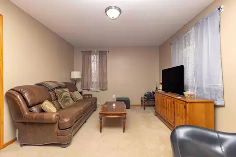 Living - 525 Bluff St, Enderlin, ND 58027 photo 1 of 5